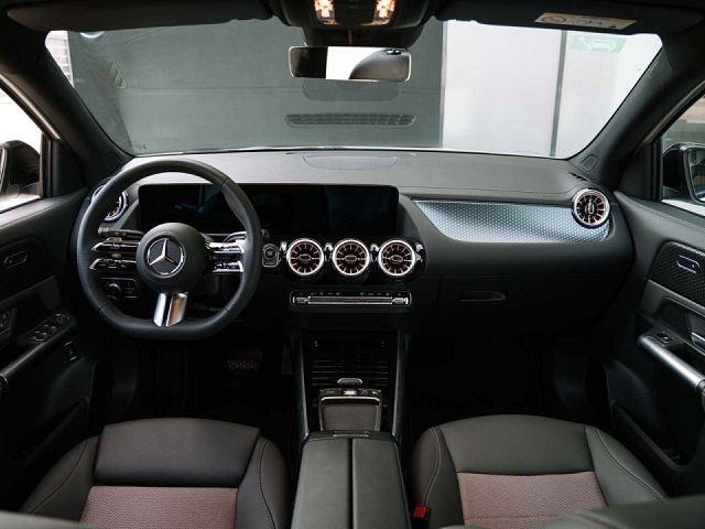 MERCEDES-BENZ EQA 0 — imagine 3