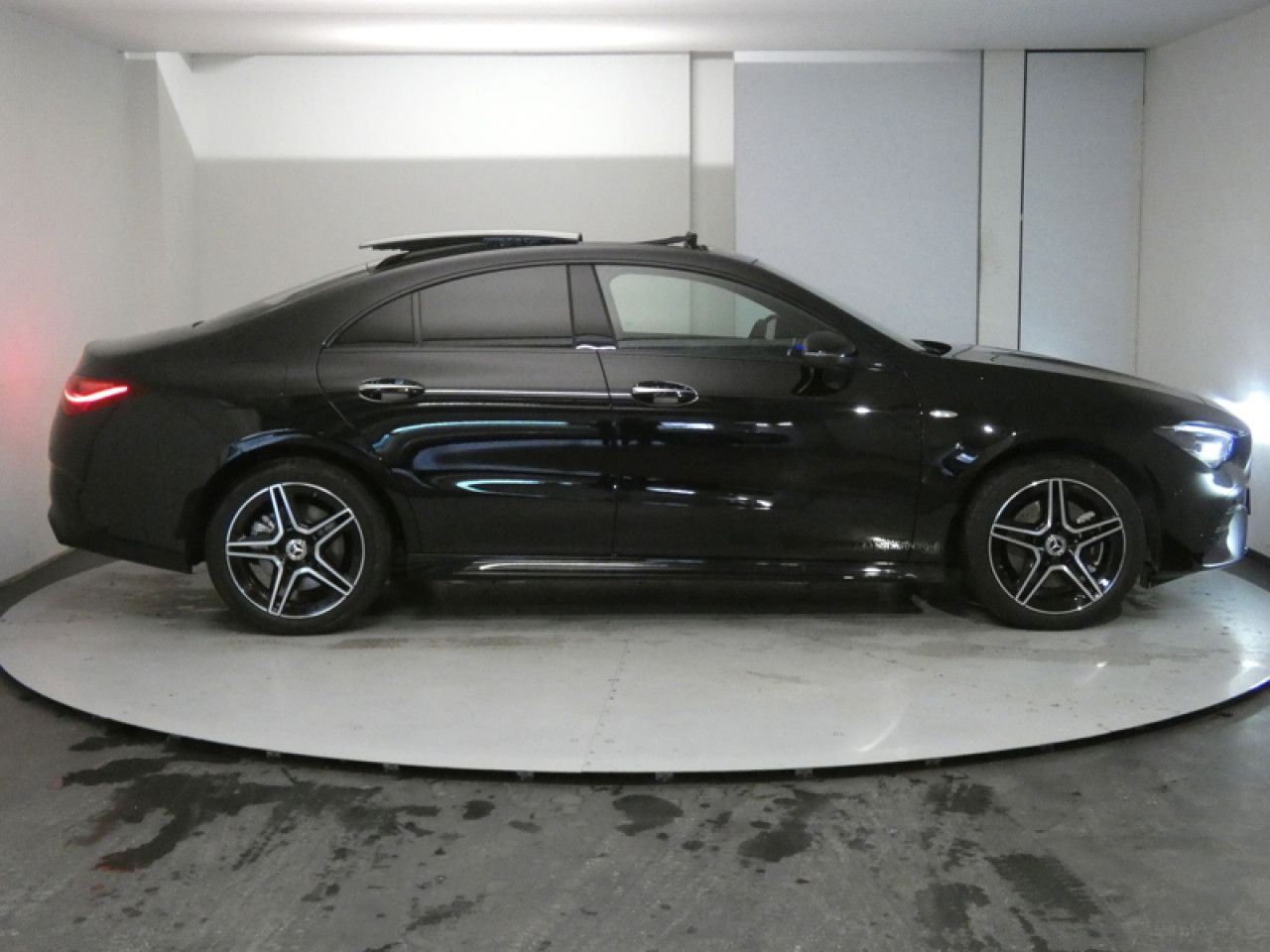 Photo du v&eacute;hicule 3 / 18