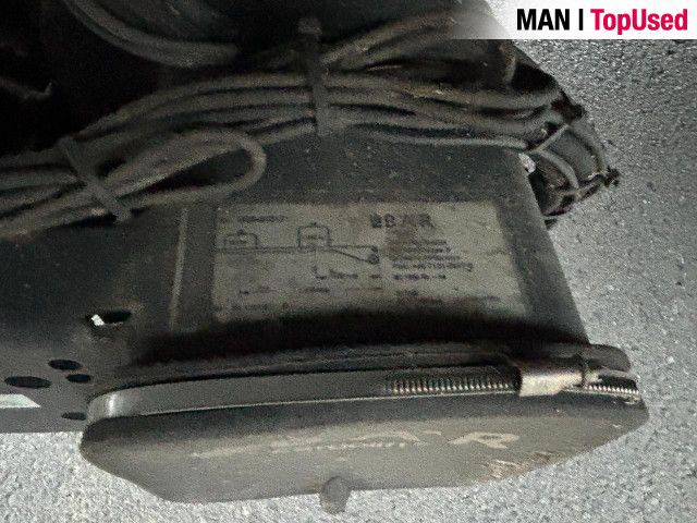 MAN TGL 8.220 4X2 BL Caja 12