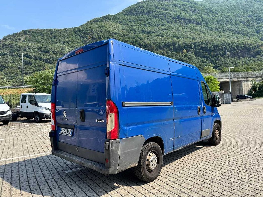 Peugeot | Boxer 333 2.0 bluehdi 130cv L2H2 E6