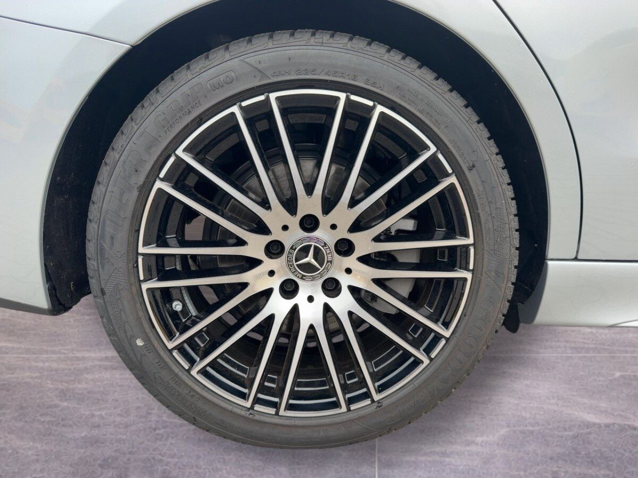 Mercedes-Benz C-Klasse – Bild 11