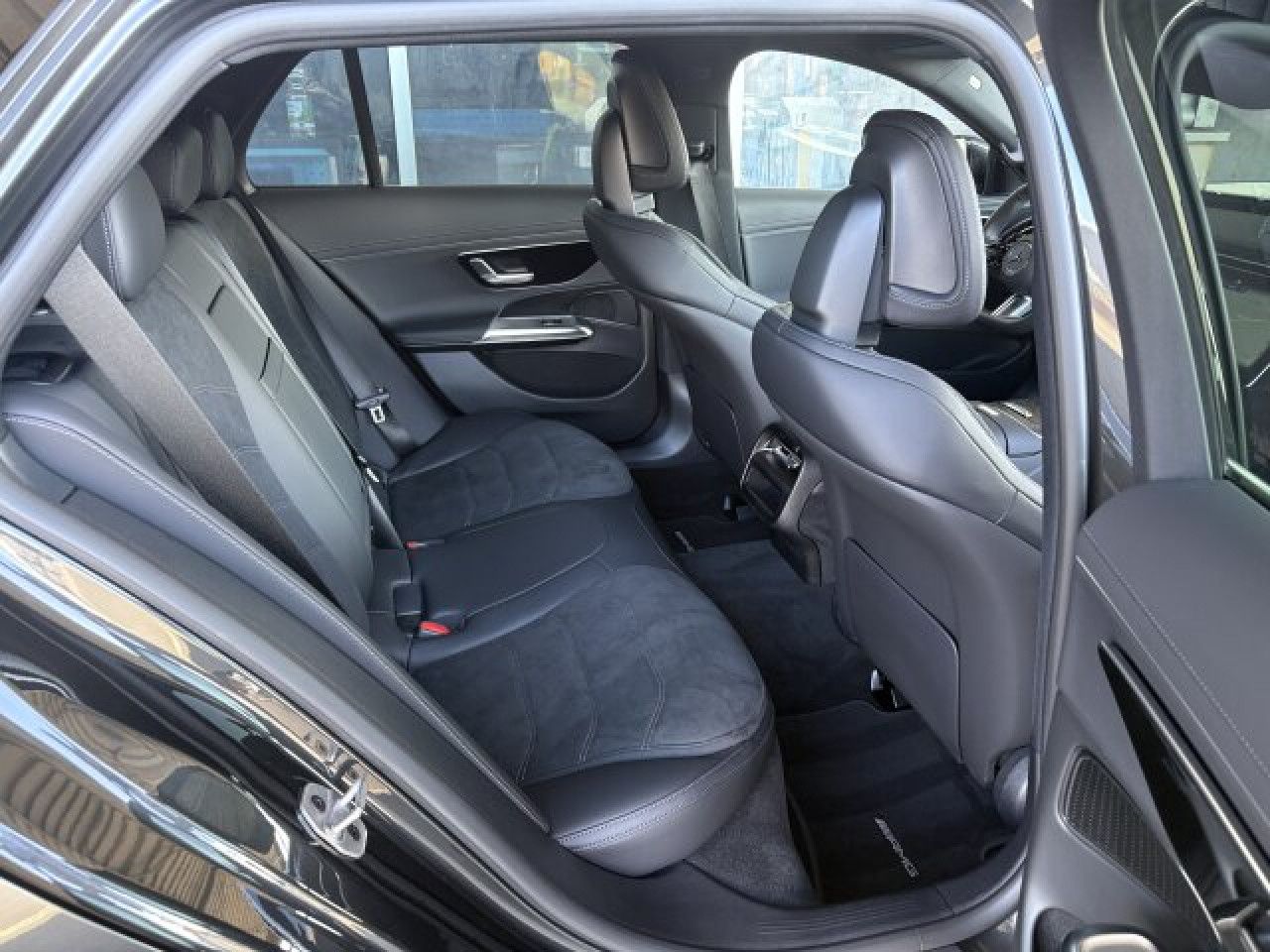 Mercedes-Benz E-Klasse – Bild 14