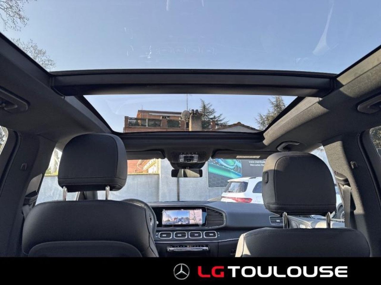 Photo du v&eacute;hicule 15 / 17