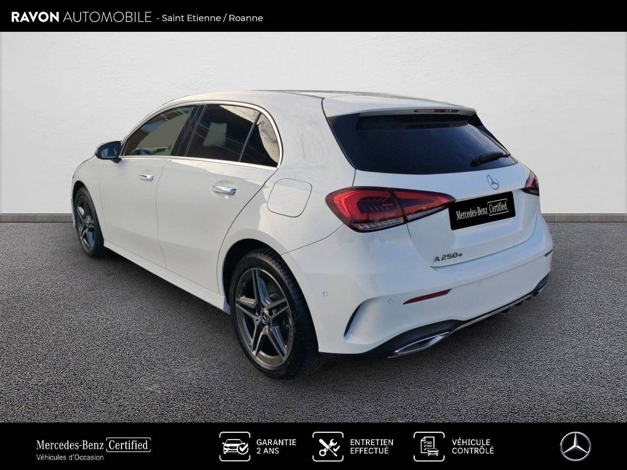 Photo du v&eacute;hicule 14 / 18