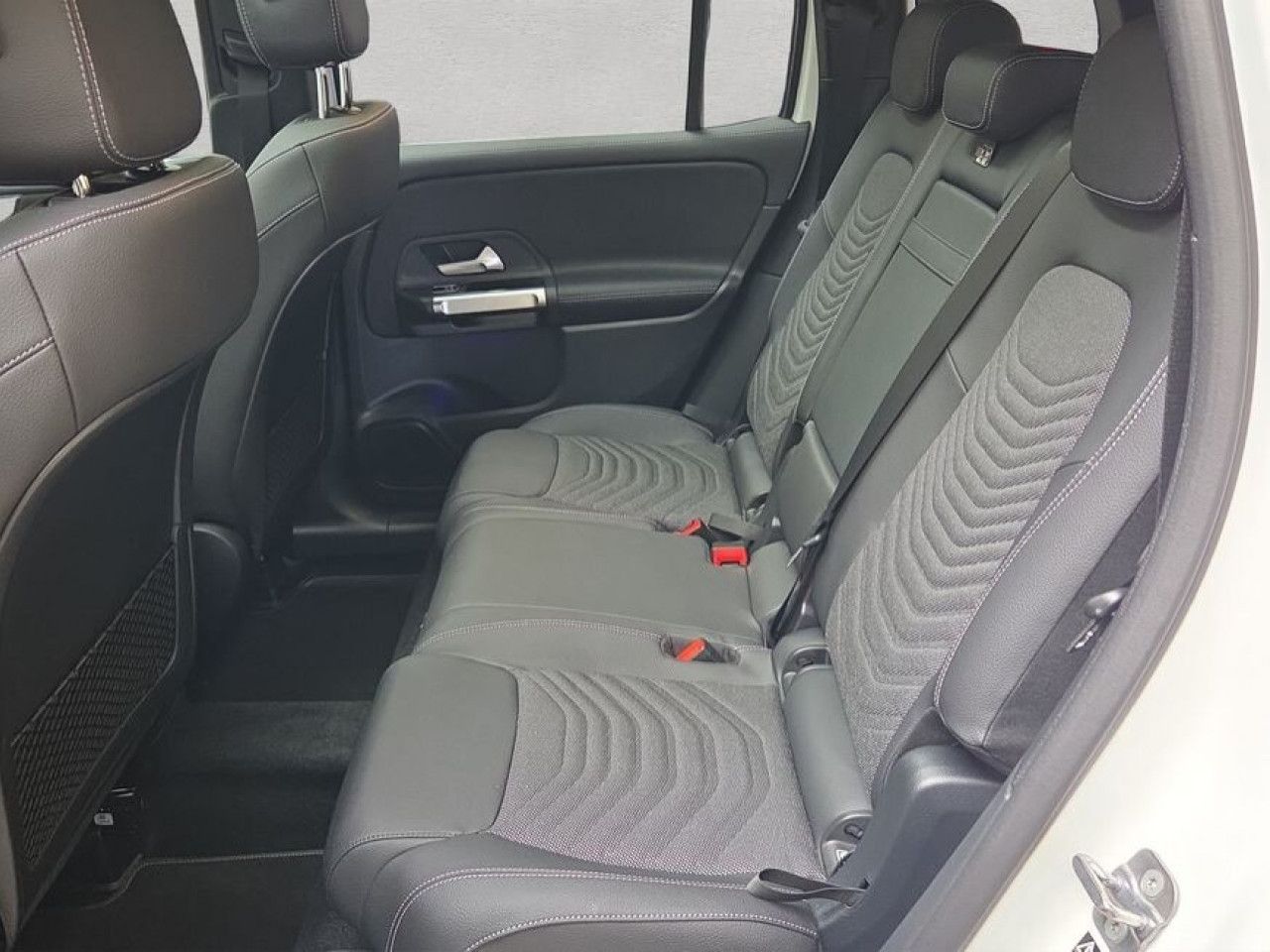 Mercedes-Benz GLB – Bild 18