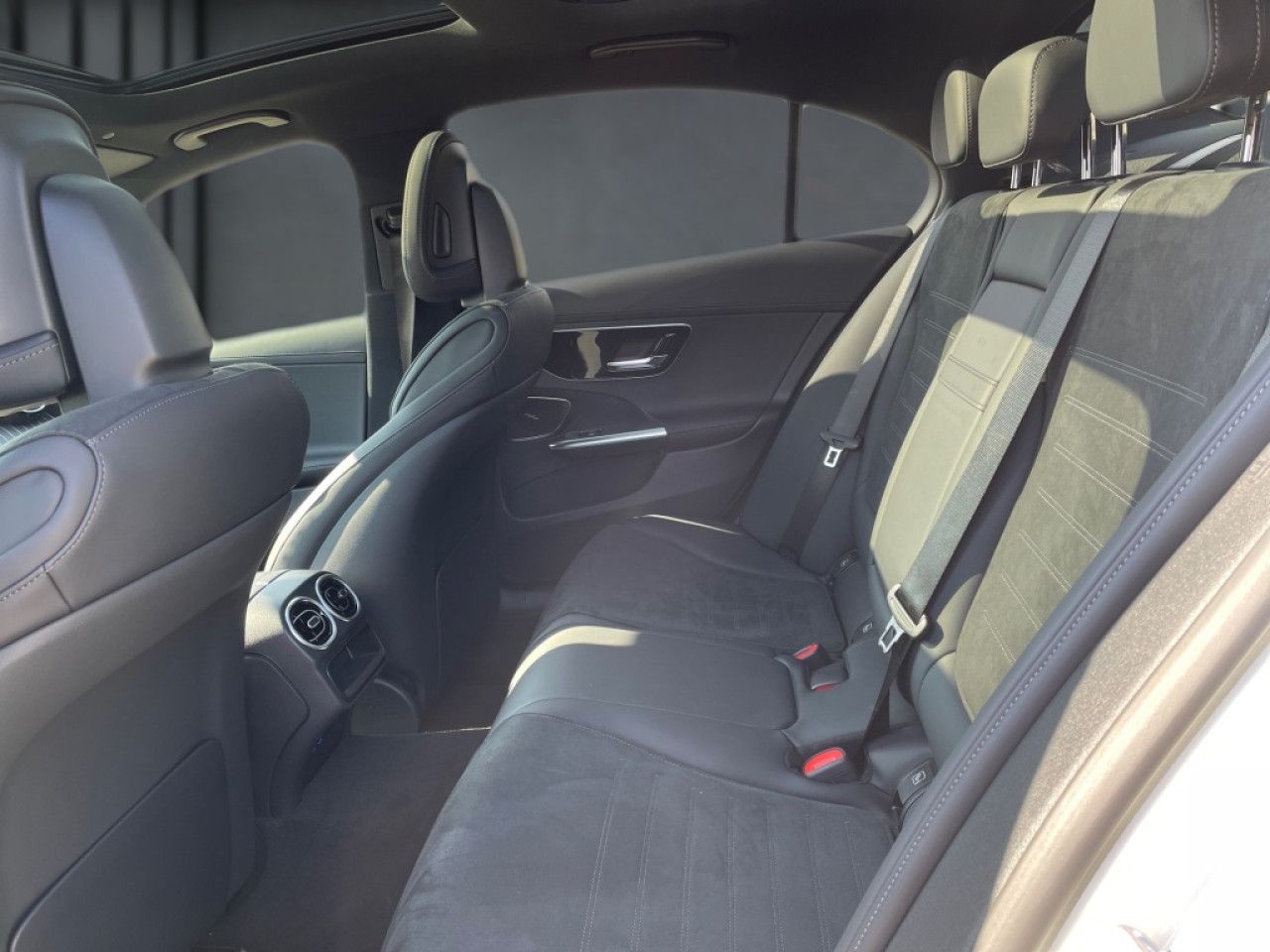 Mercedes-Benz C-Klasse – Bild 8