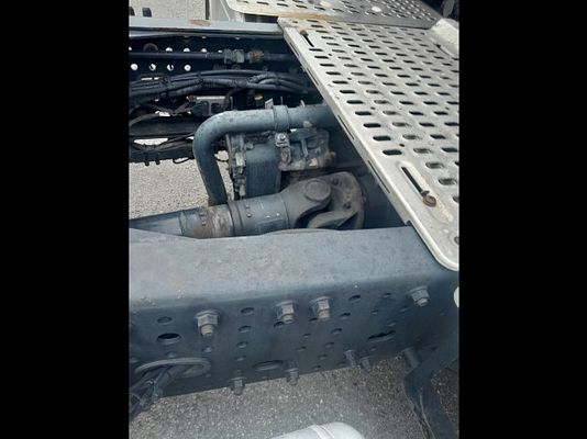 Vehicle image 18 / 20