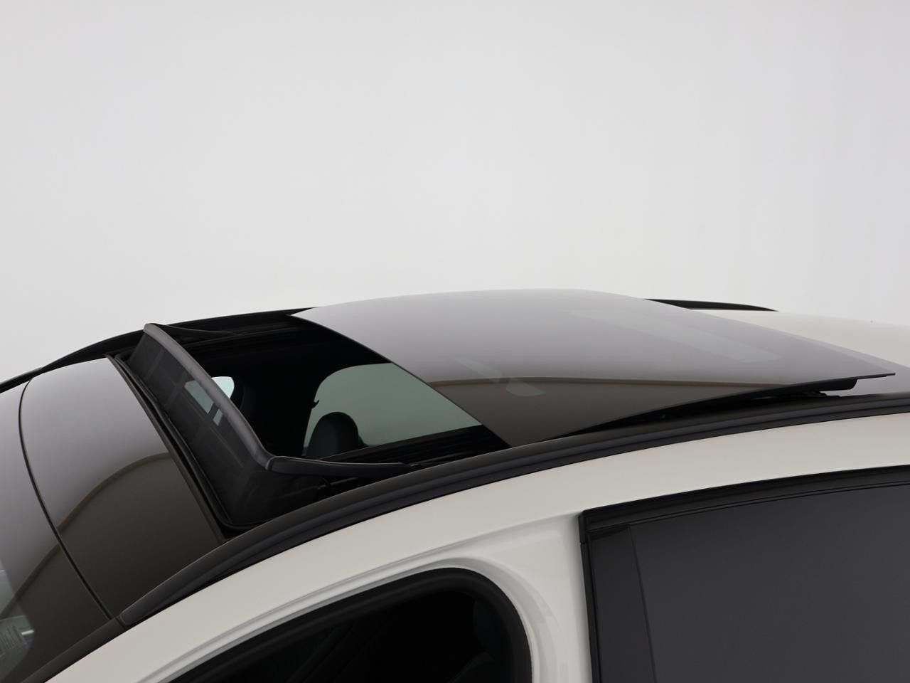 Mercedes-Benz E-Klasse – Bild 22