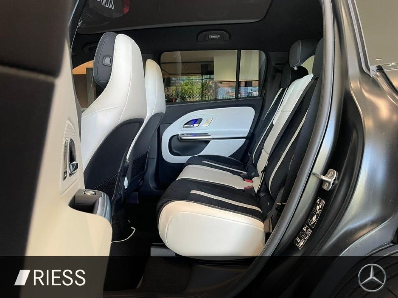 Mercedes-Benz GLB – Bild 4