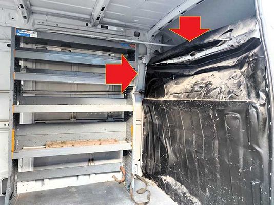 Vehicle image 6 / 15