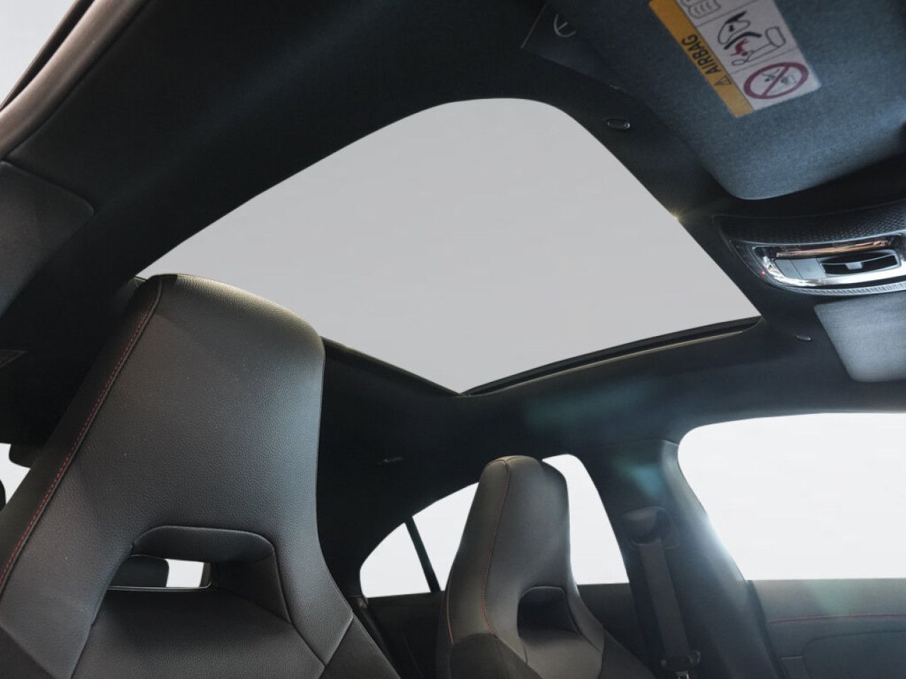 Mercedes-Benz CLA – Bild 7