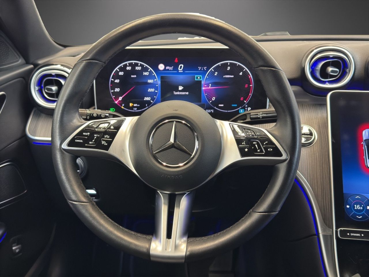 Mercedes-Benz C-Klasse – Bild 16
