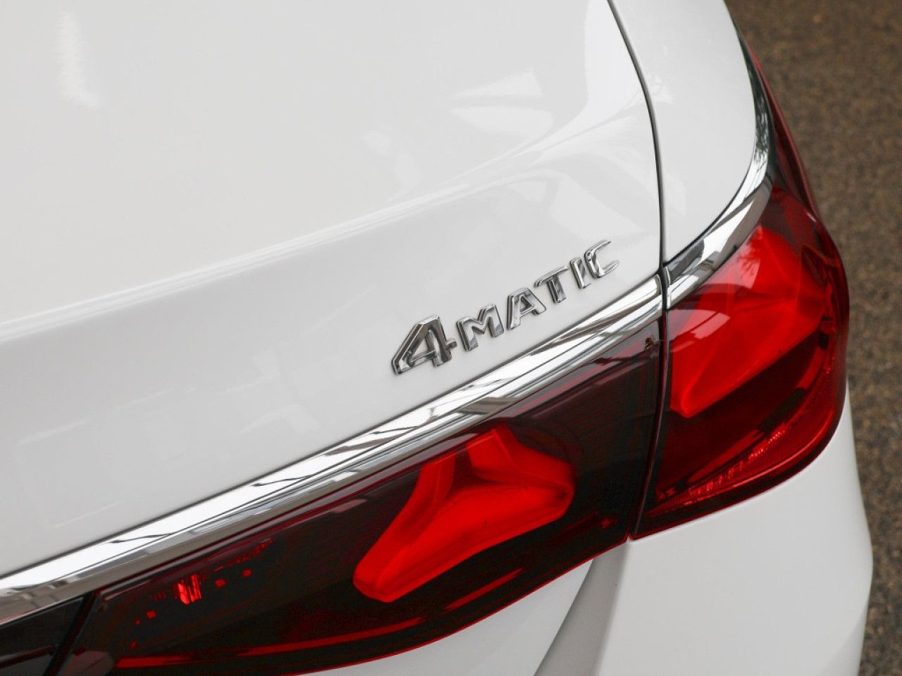 Mercedes-Benz E-Klasse – Bild 12