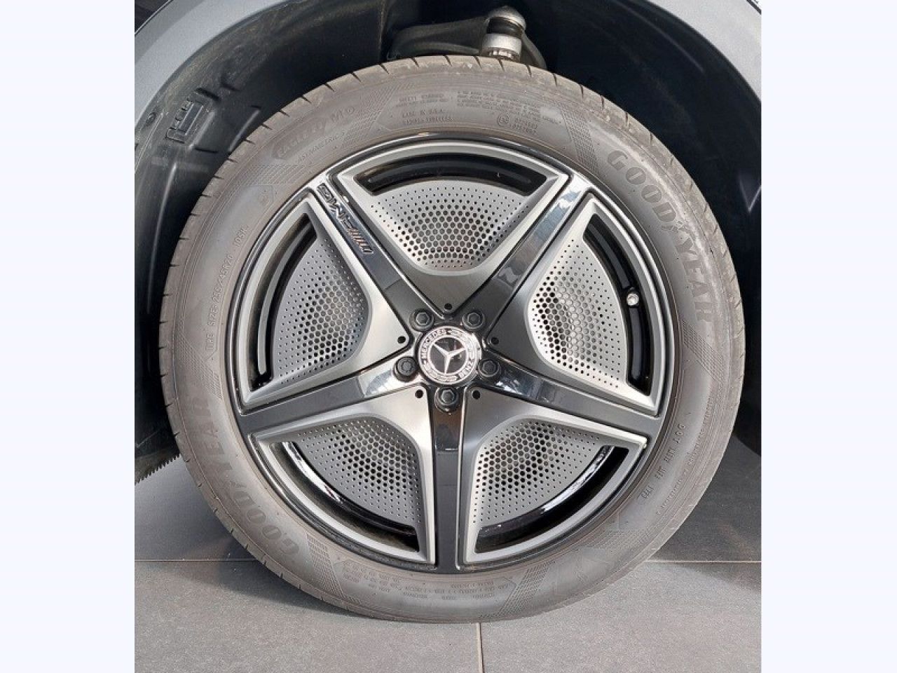 Photo du v&eacute;hicule 9 / 18