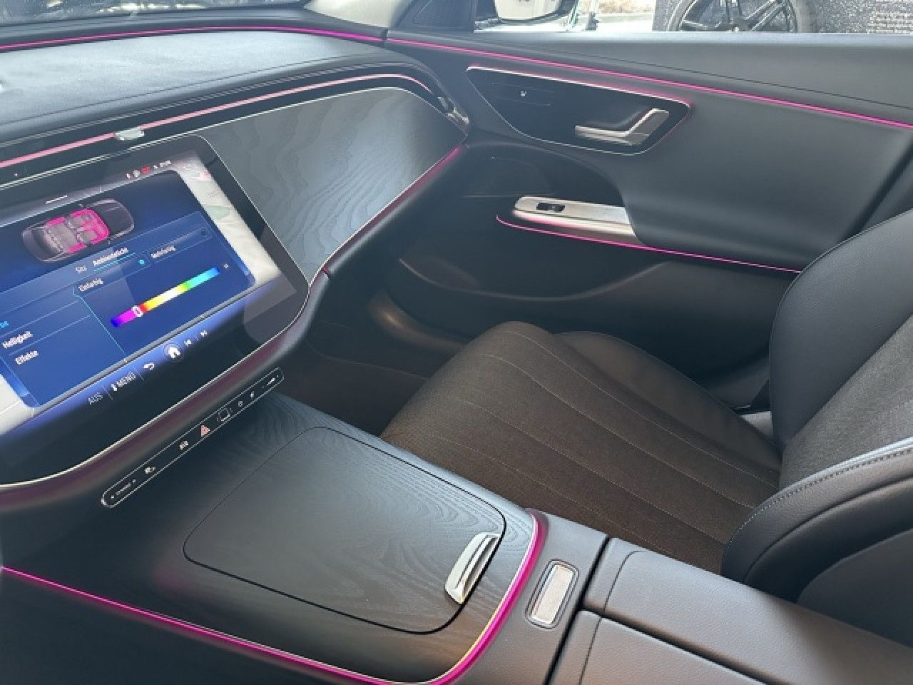 Mercedes-Benz E-Klasse – Bild 12
