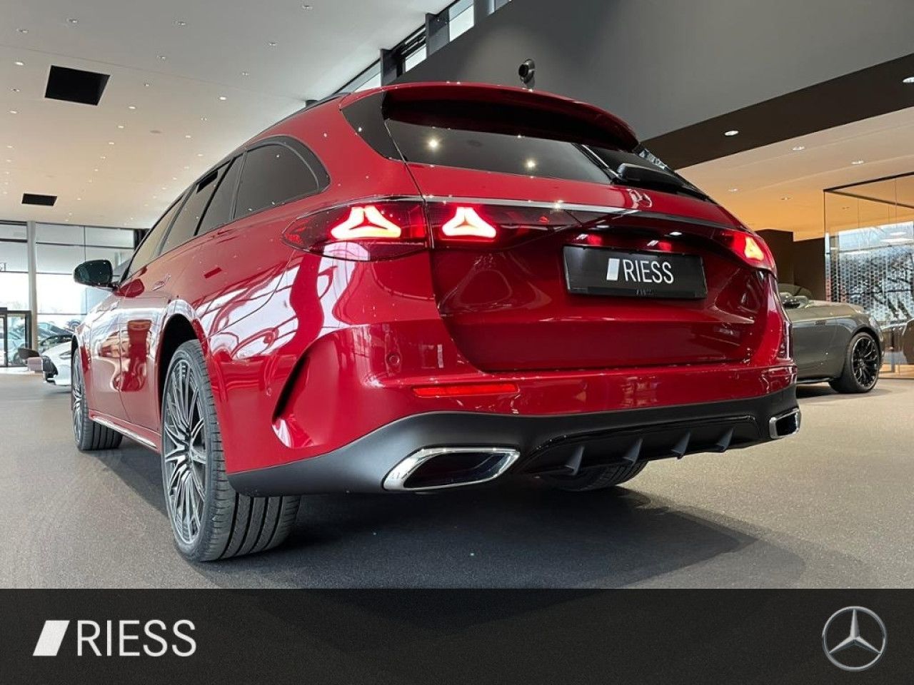 Mercedes-Benz E-Klasse – Bild 19