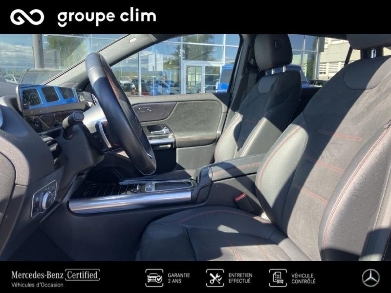 Photo du v&eacute;hicule 15 / 18