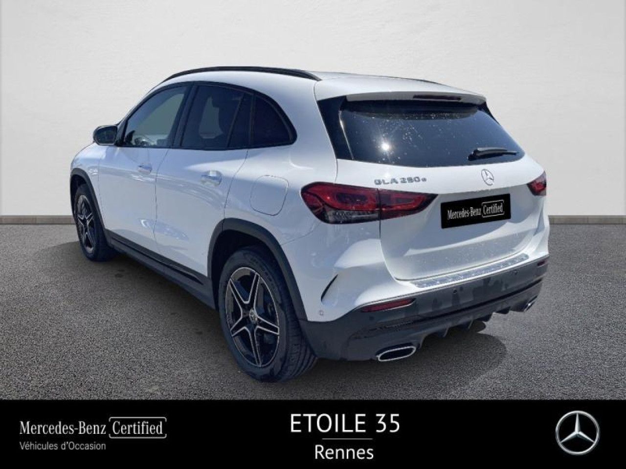 Photo du v&eacute;hicule 3 / 18