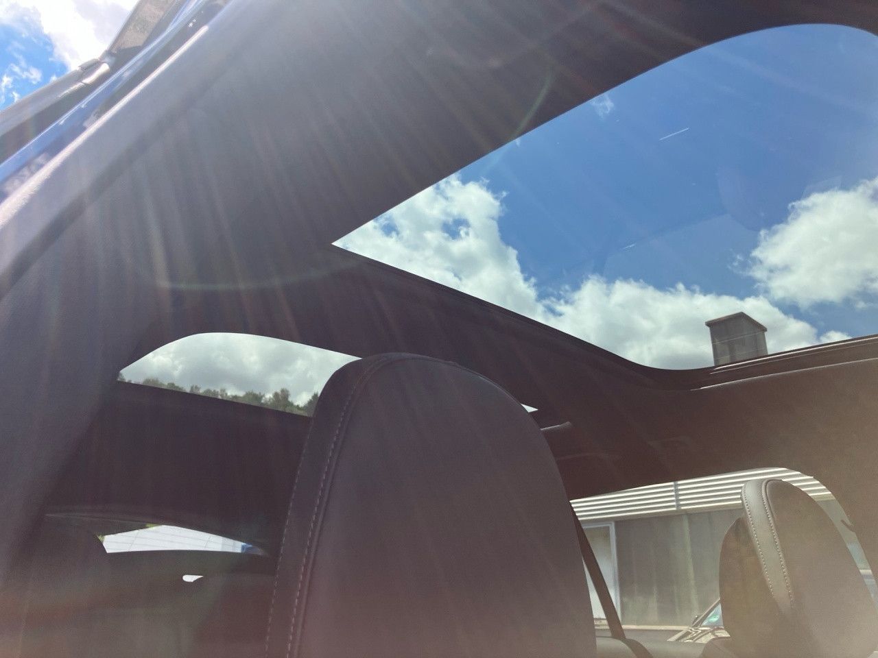 Mercedes-Benz E-Klasse – Bild 12