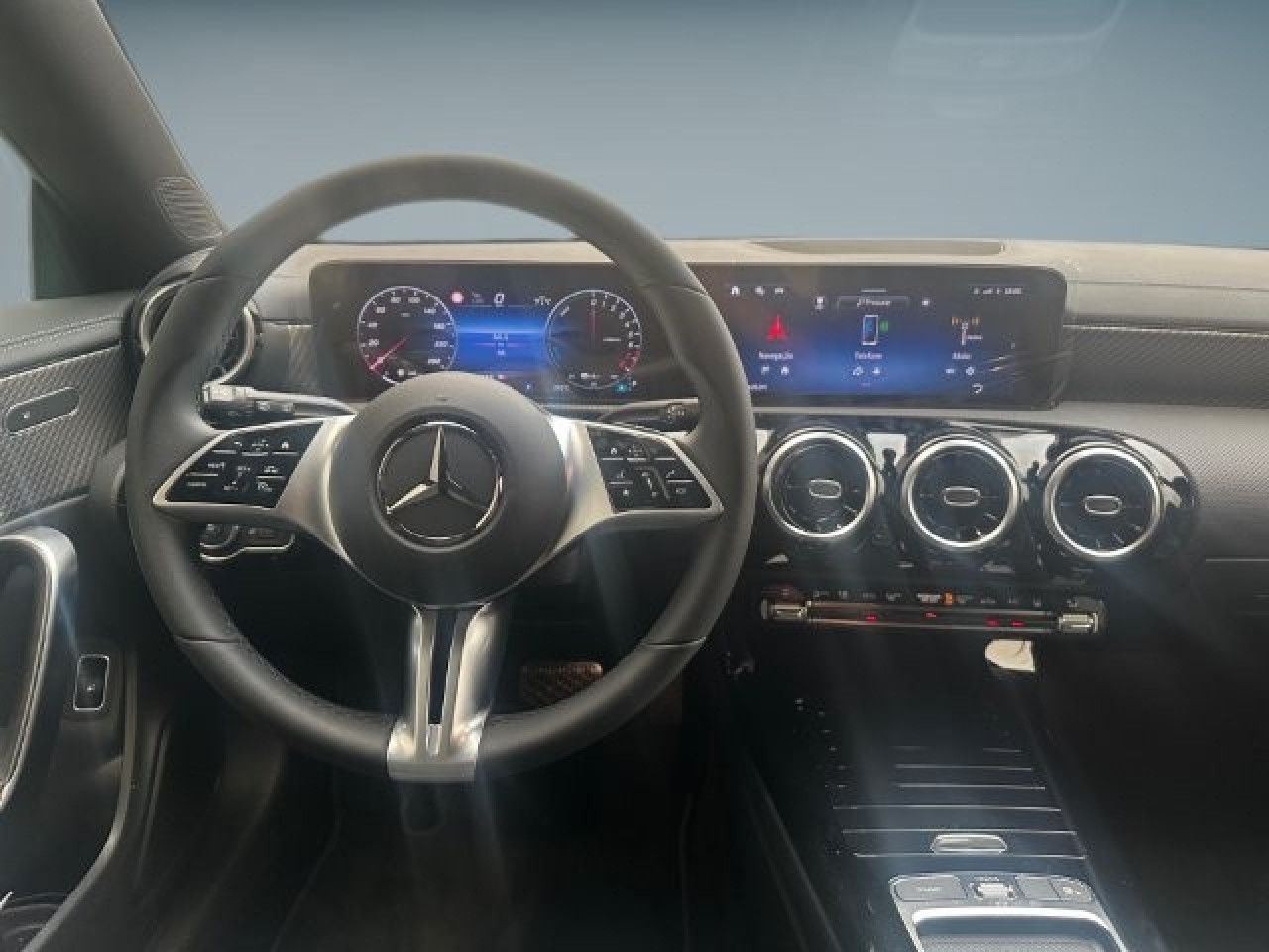 Imagem do ve&iacute;culo 10 / 13