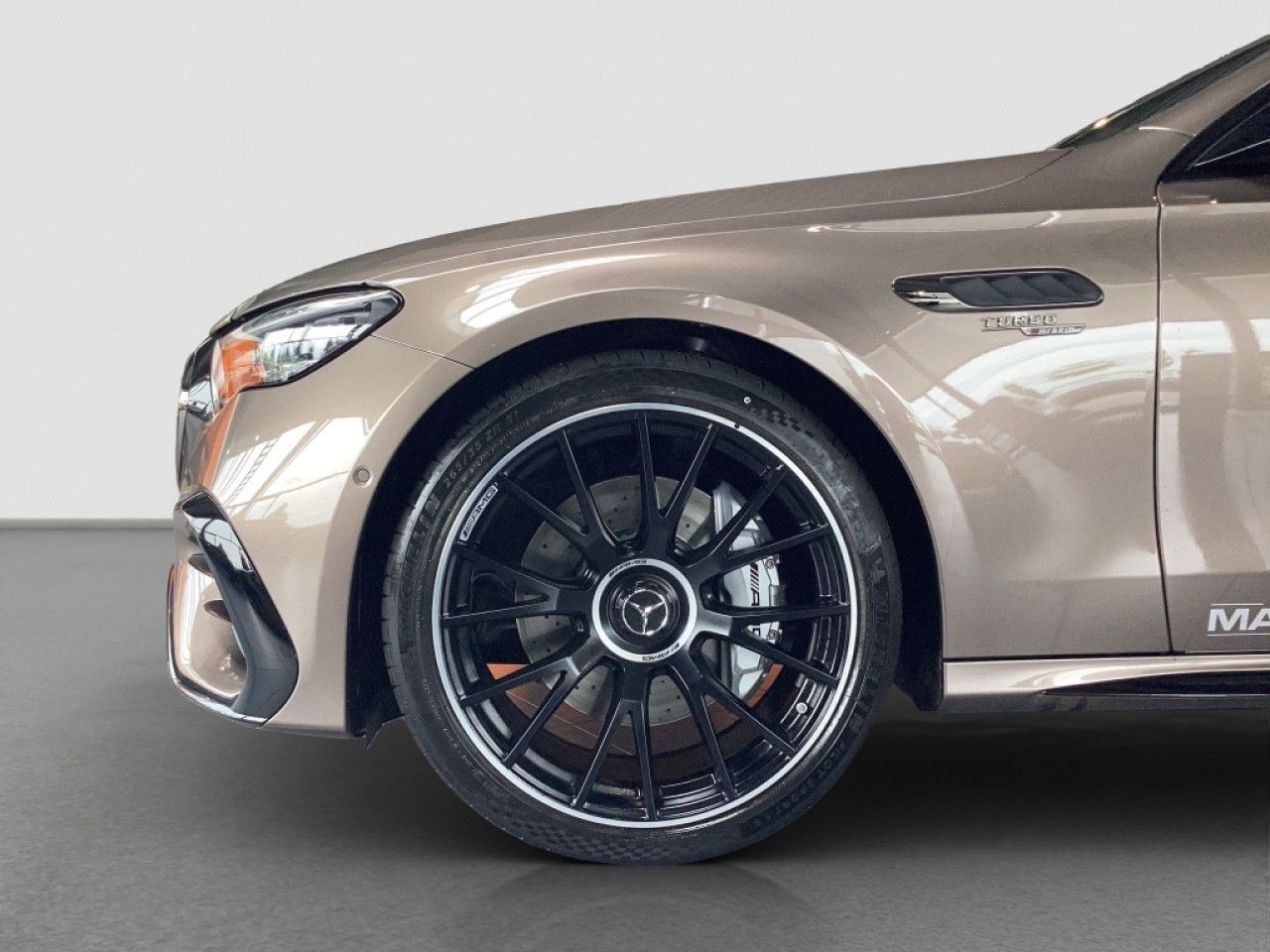Mercedes-Benz E-Klasse – Bild 6