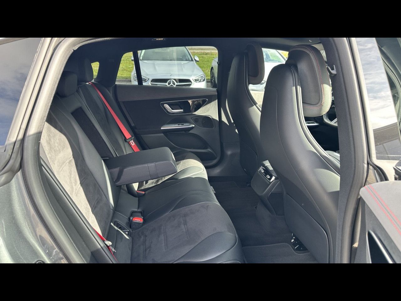 Fahrzeugbild 26 / 30