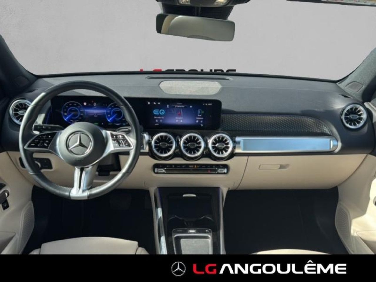 Photo du v&eacute;hicule 9 / 18