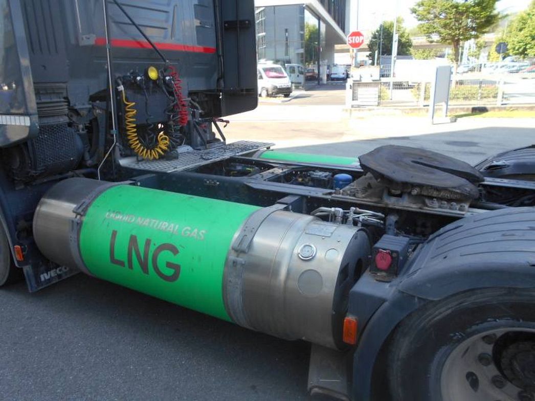 IVECO | AS440S46T/P 2LNG - TRATTORE STRADALE (CABINATO CON
