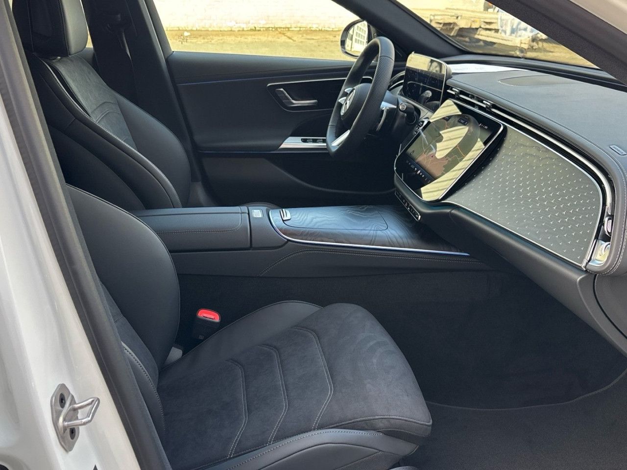 Mercedes-Benz E-Klasse – Bild 11