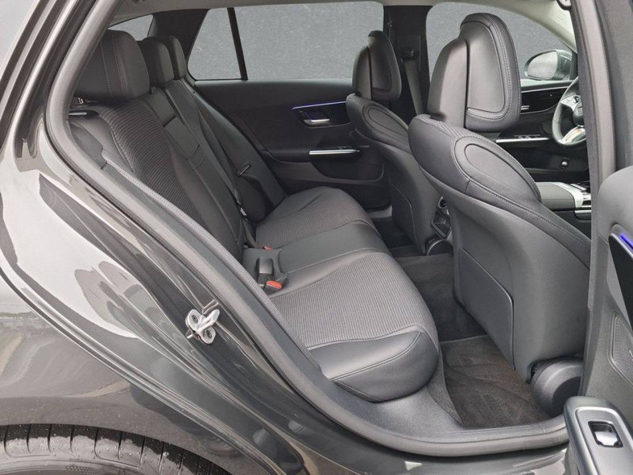 Mercedes-Benz C-Klasse – Bild 8