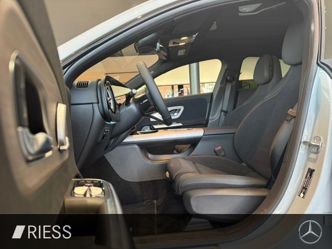 Mercedes-Benz CLA – Bild 2