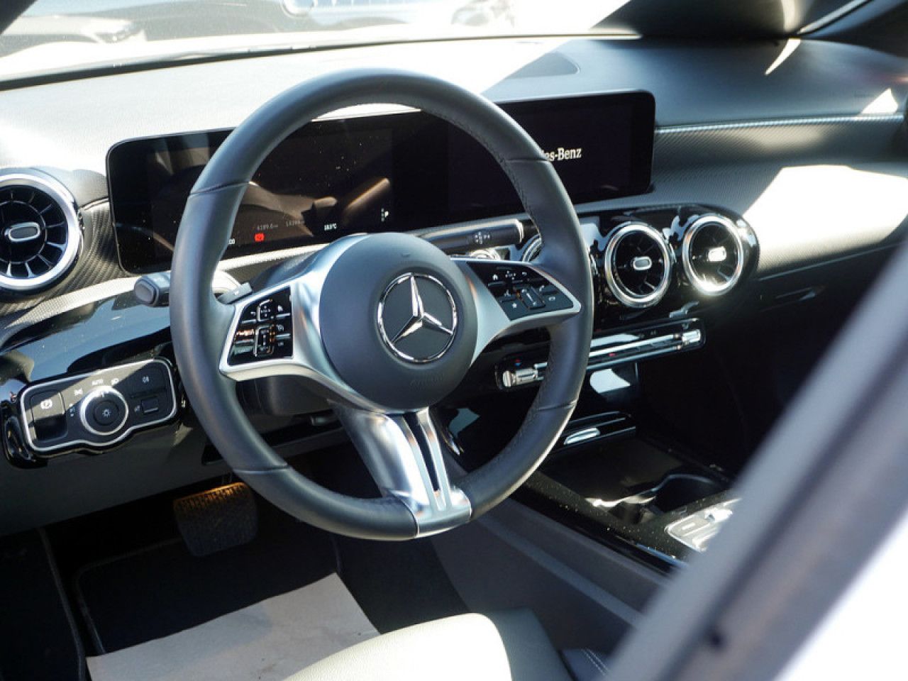 Mercedes-Benz A-Klasse – Bild 11