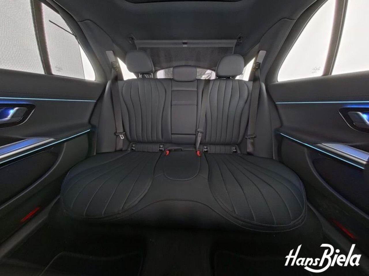 Mercedes-Benz E-Klasse – Bild 8
