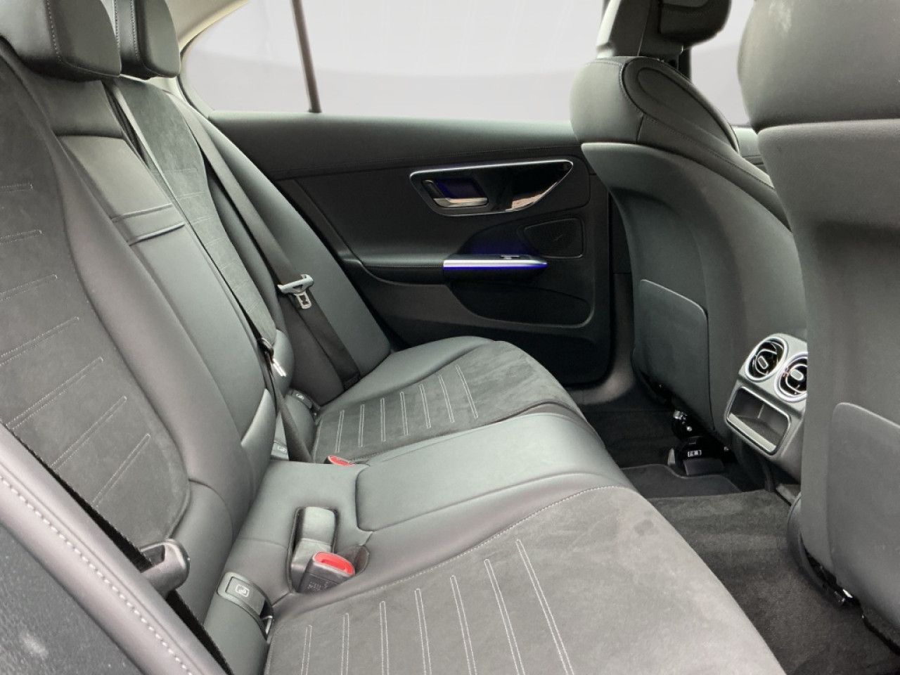 Mercedes-Benz C-Klasse – Bild 12