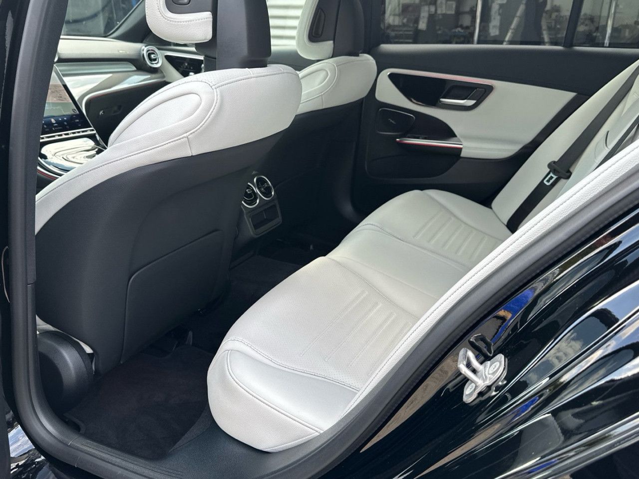 Mercedes-Benz C-Klasse – Bild 16