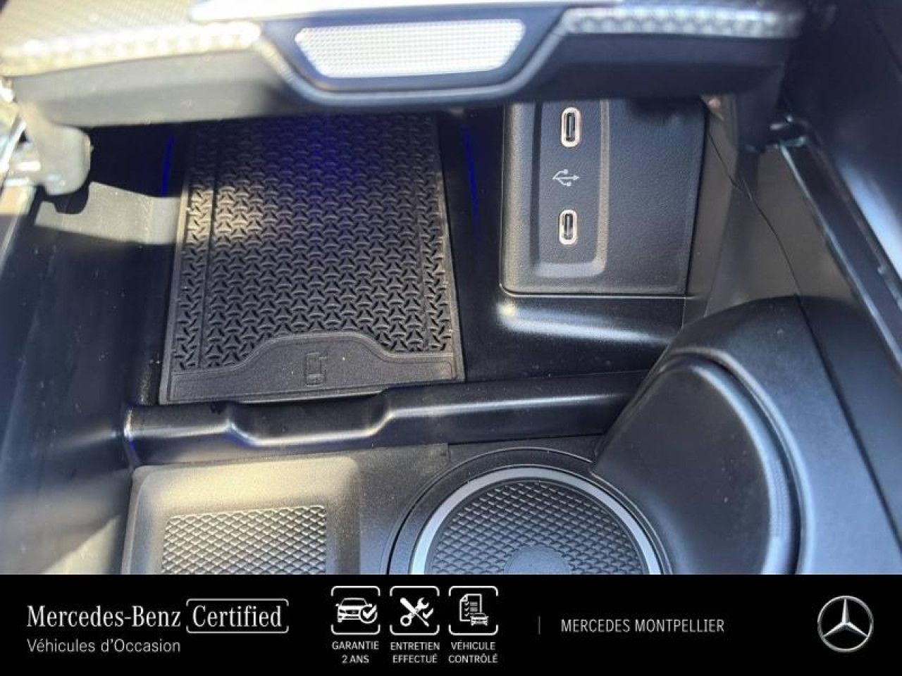 Photo du v&eacute;hicule 16 / 18