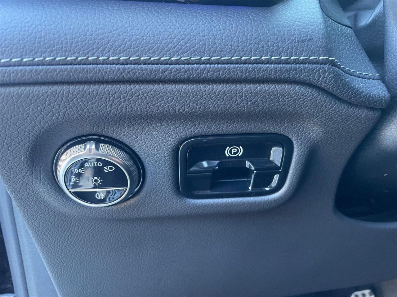 Fahrzeugbild 14 / 27