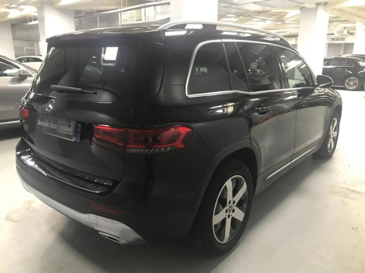 Photo du v&eacute;hicule 2 / 18