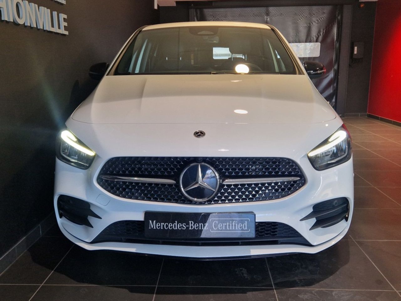Photo du véhicule 2 / 18