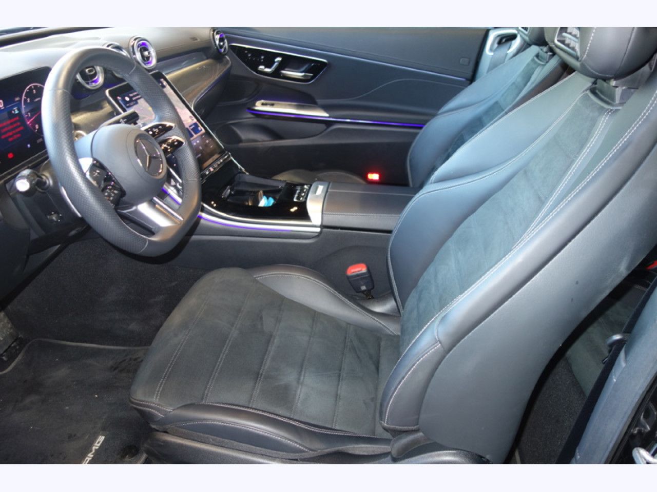 Photo du v&eacute;hicule 18 / 18