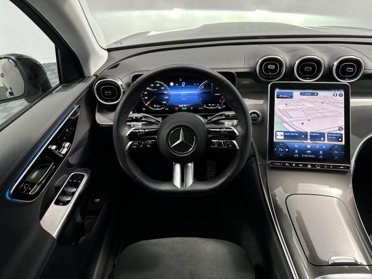 Zdjęcie pojazdu 21 / 26