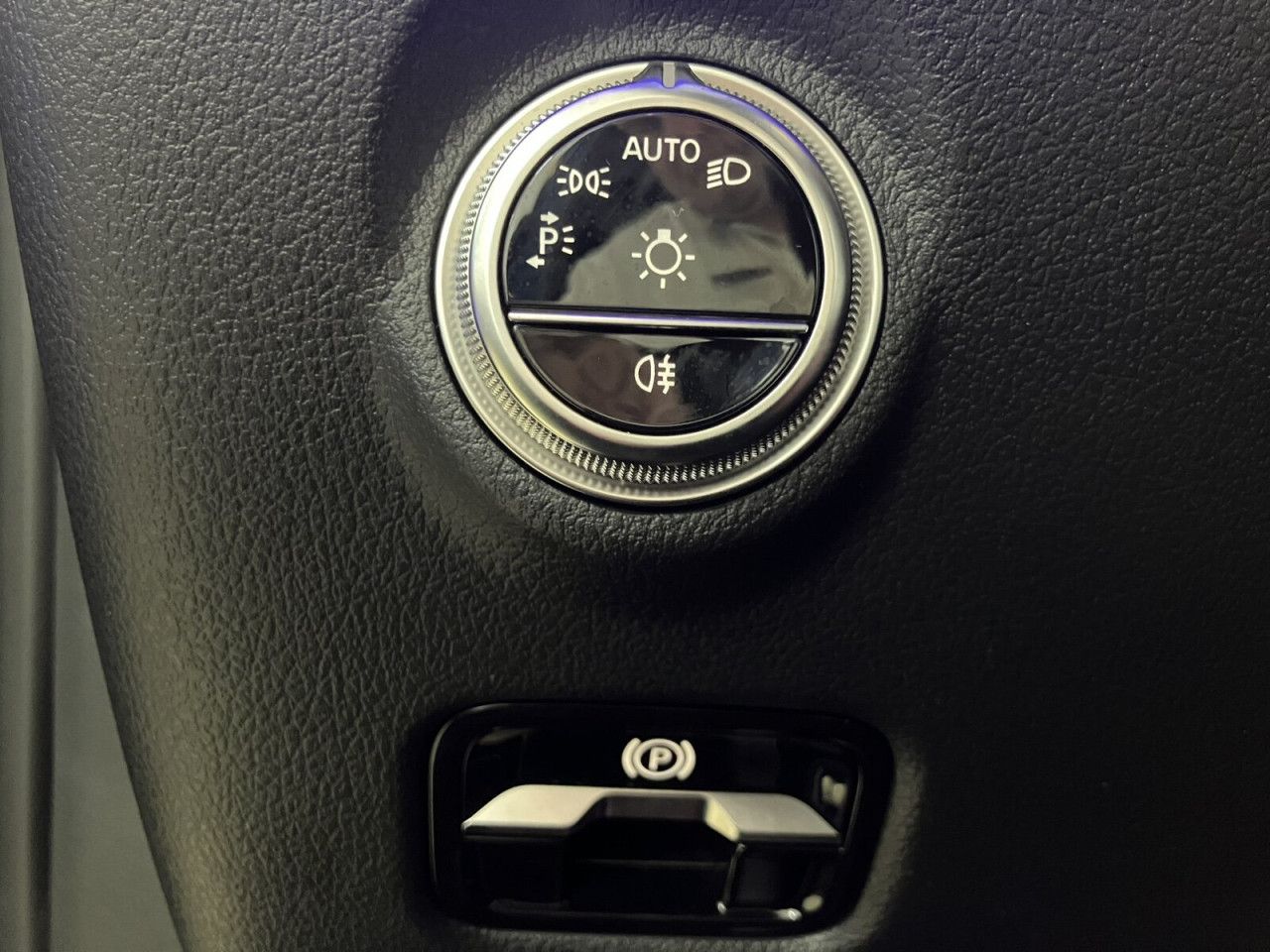 Mercedes-Benz C-Klasse – Bild 24