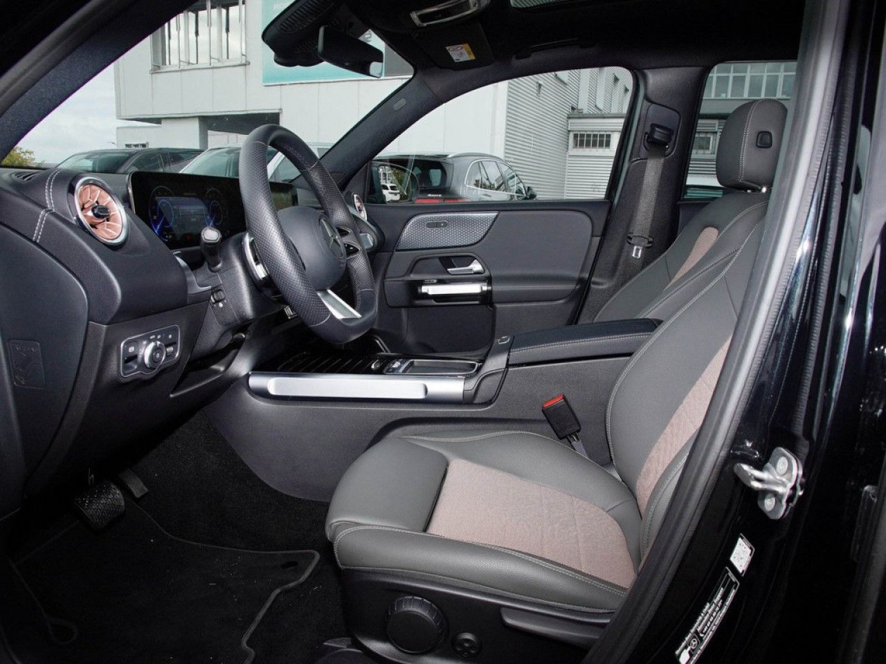 Mercedes-Benz EQB – Bild 10