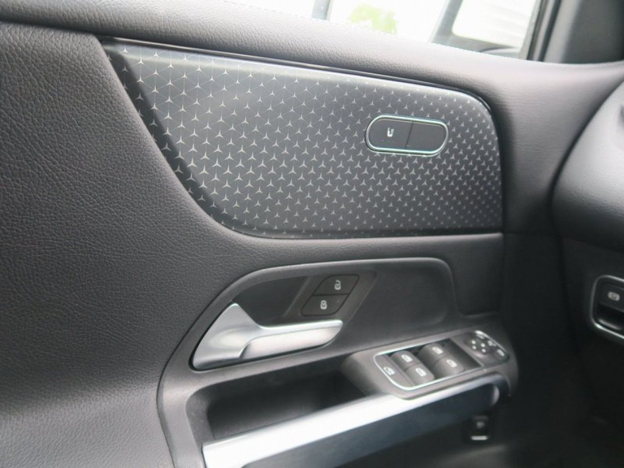 Mercedes-Benz GLB – Bild 16