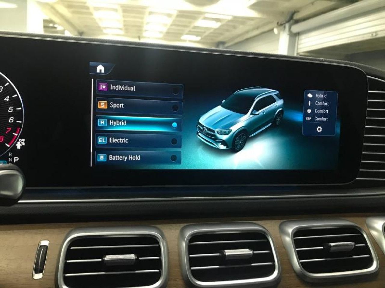 Photo du v&eacute;hicule 13 / 18