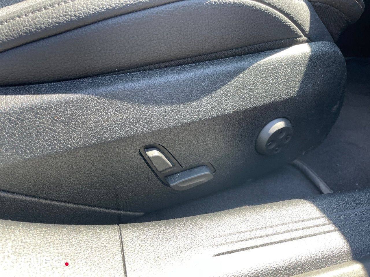 Mercedes-Benz E-Klasse – Bild 18