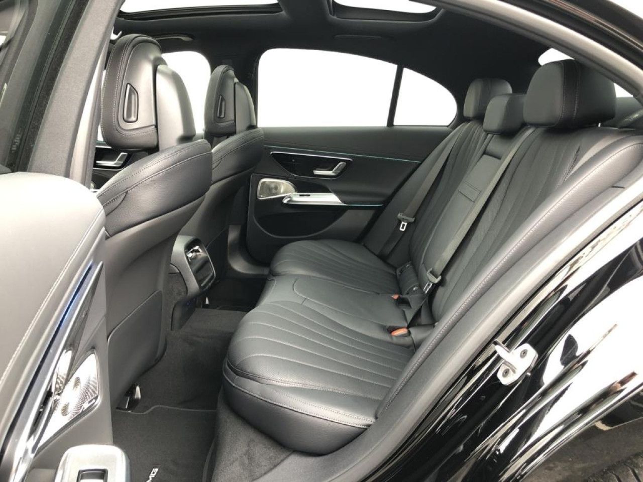 Mercedes-Benz E-Klasse – Bild 7