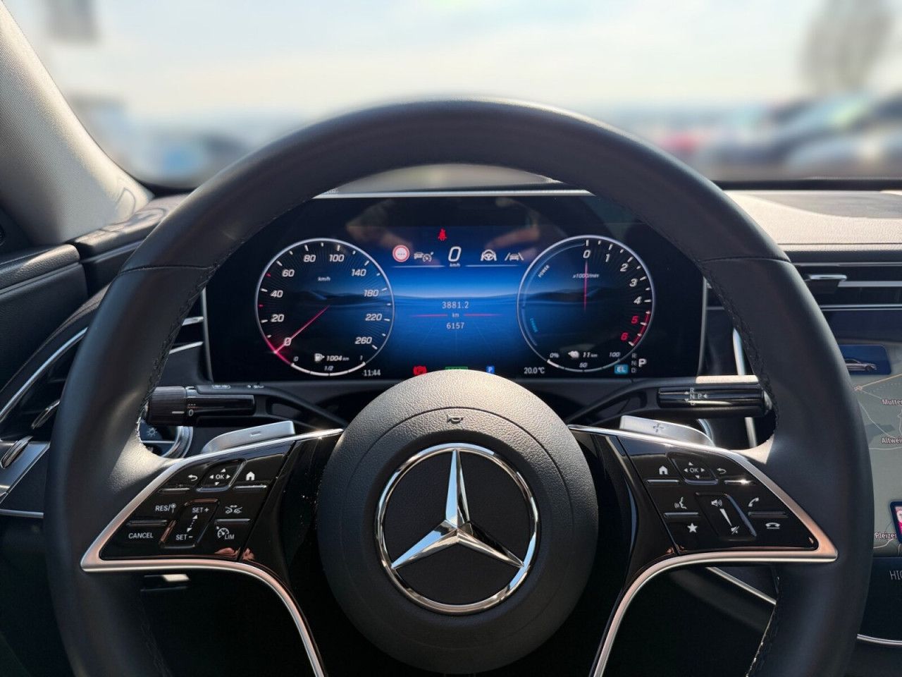 Mercedes-Benz E-Klasse – Bild 8