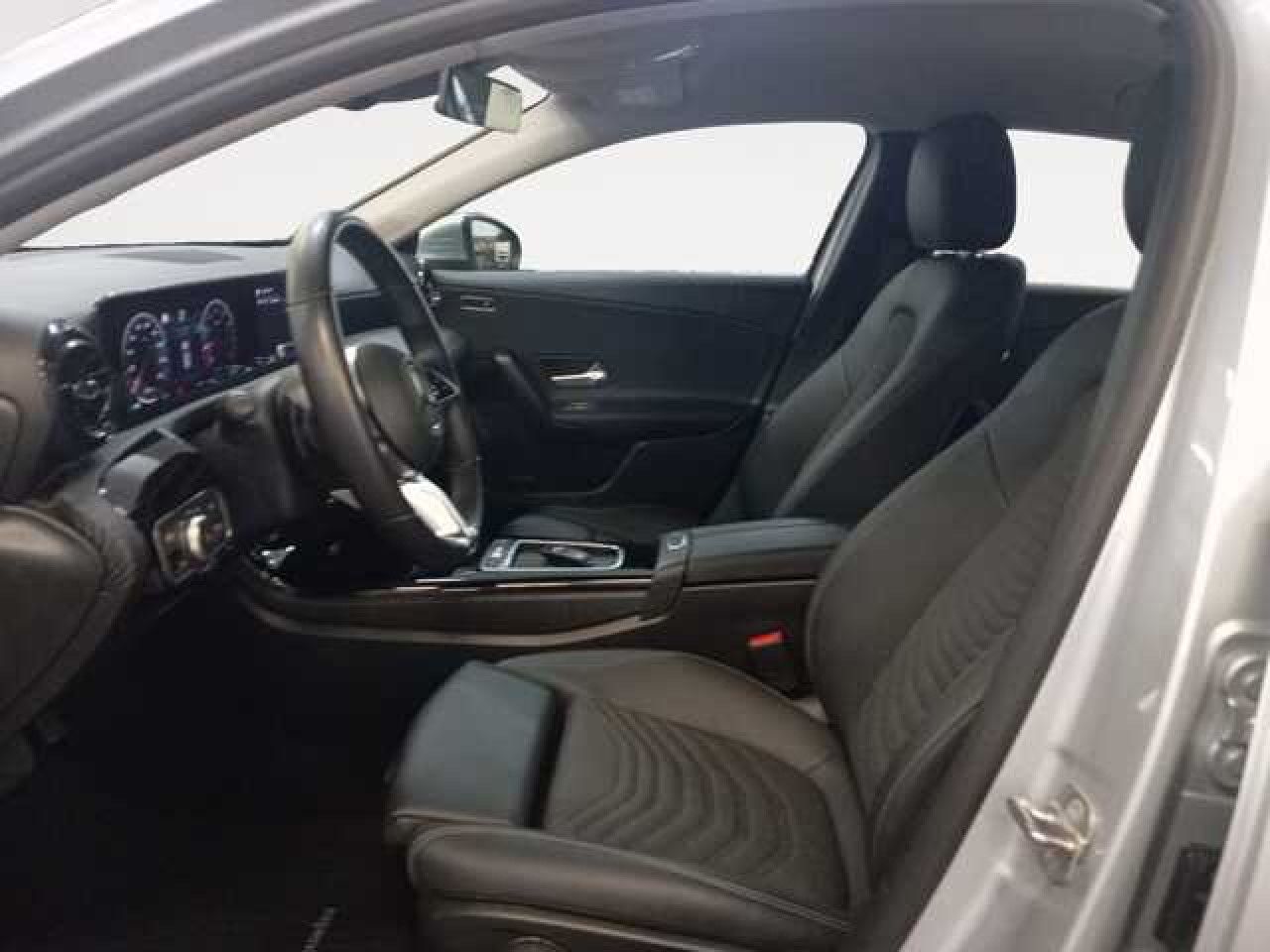 Imagem do ve&iacute;culo 8 / 14