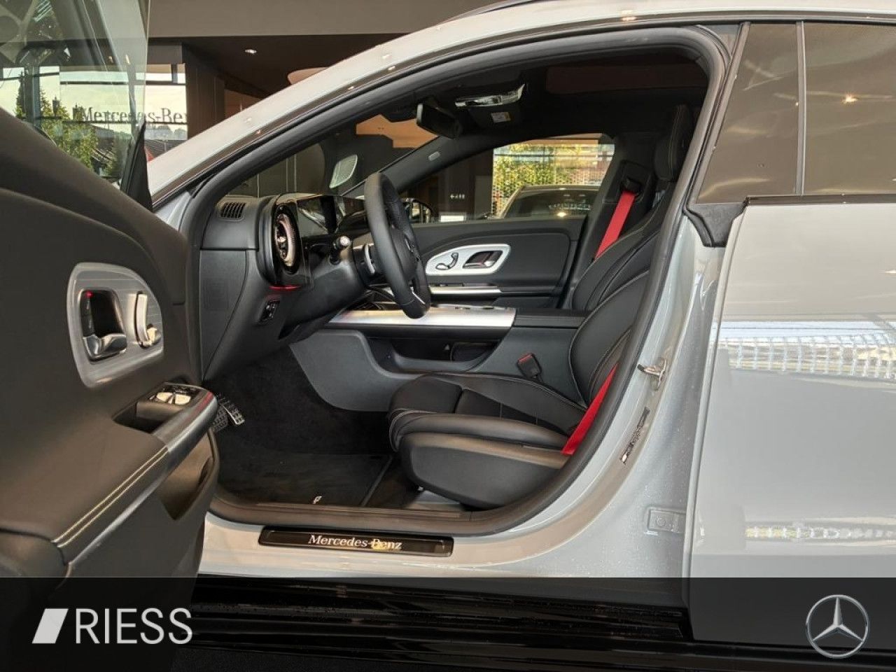 Mercedes-Benz CLA – Bild 2
